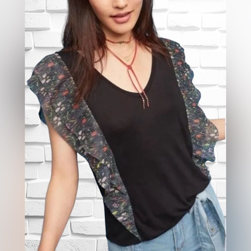 Anthropologie Vanessa Virginia Women’s Small Black Ruffled Sleeve Blouse •V-Neck